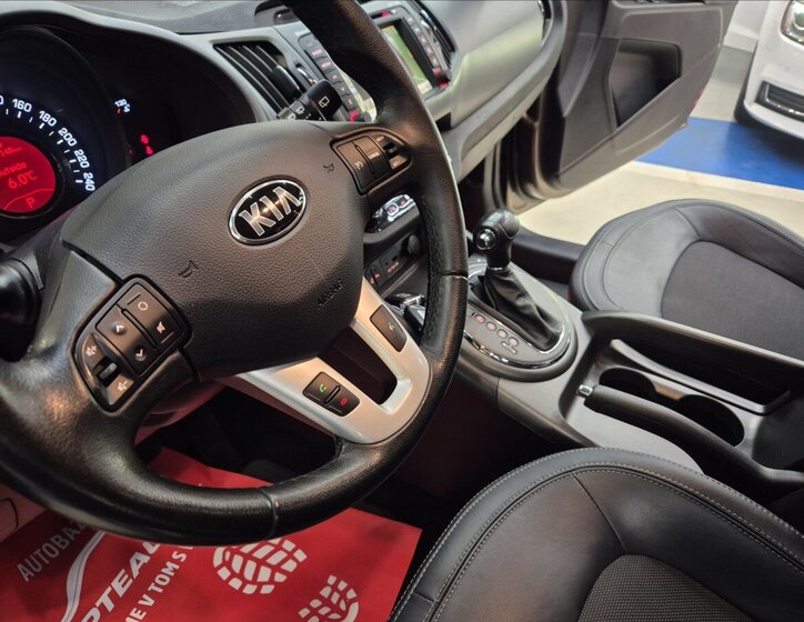 KIA Sportage SUV / Terénní 2,0 l 120 kw