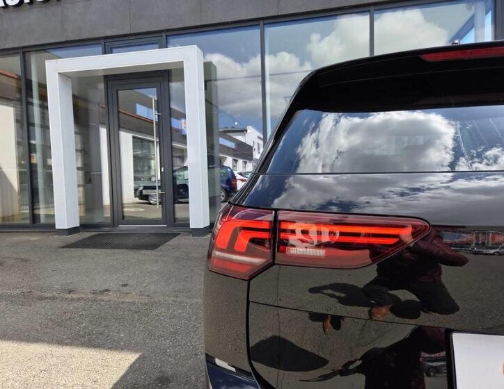 Volkswagen Golf Kombi 2,0 l 110 kw