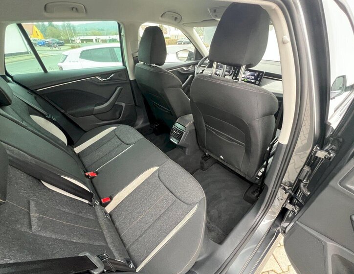 Škoda Kamiq Hatchback 1,0 l 85 kw