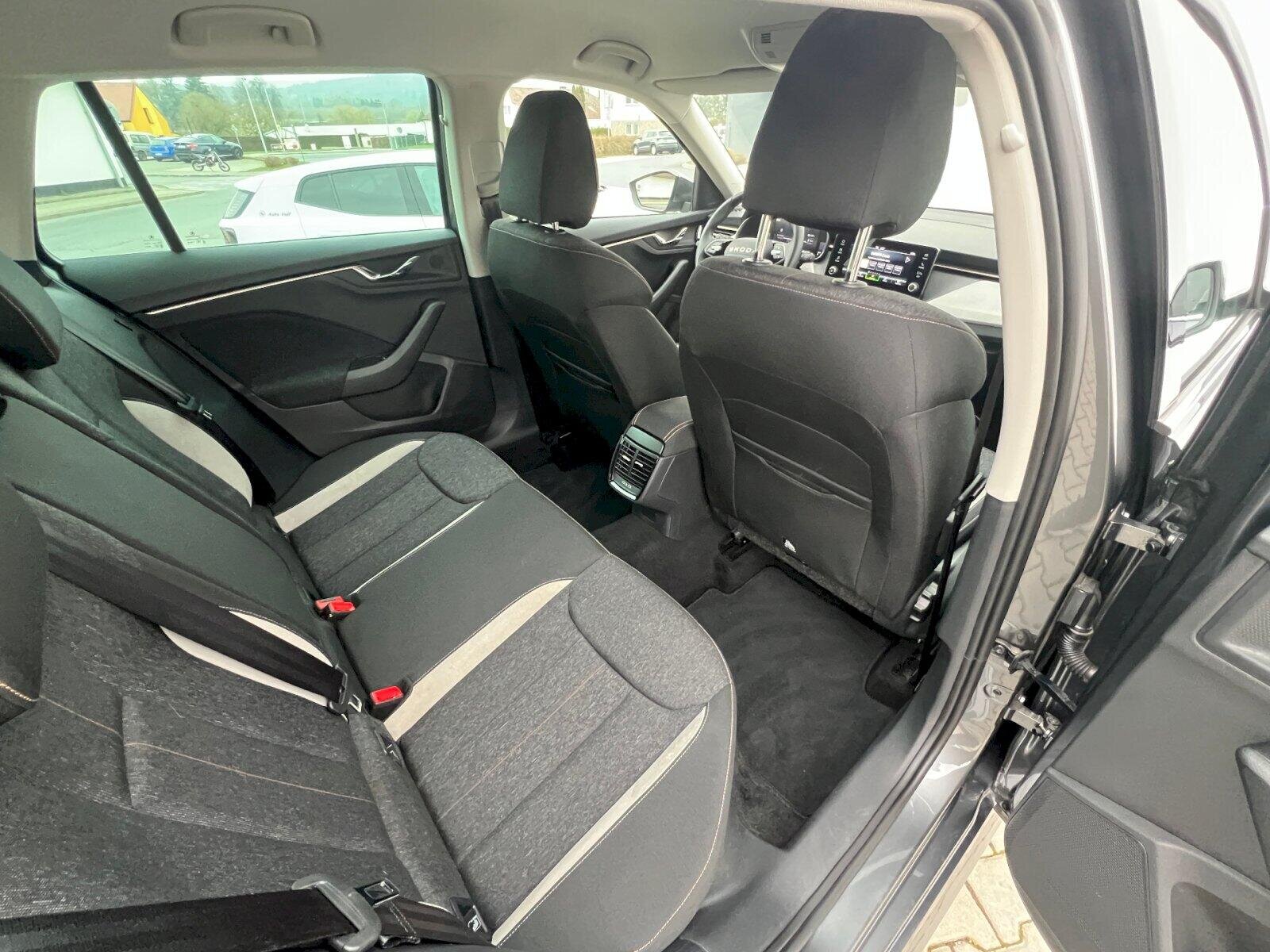 Škoda Kamiq Hatchback 1,0 l 85 kw