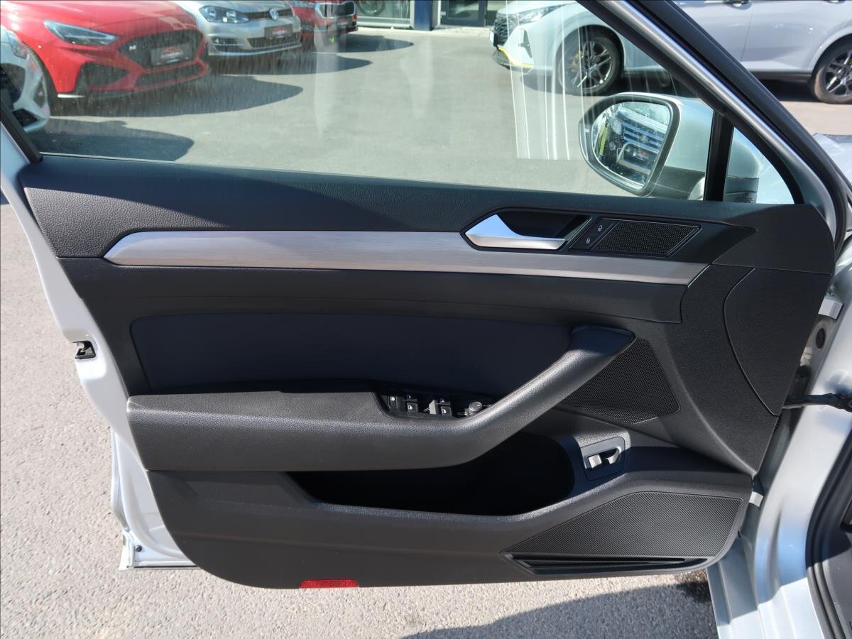 Volkswagen Passat Kombi 2,0 l 110 kw