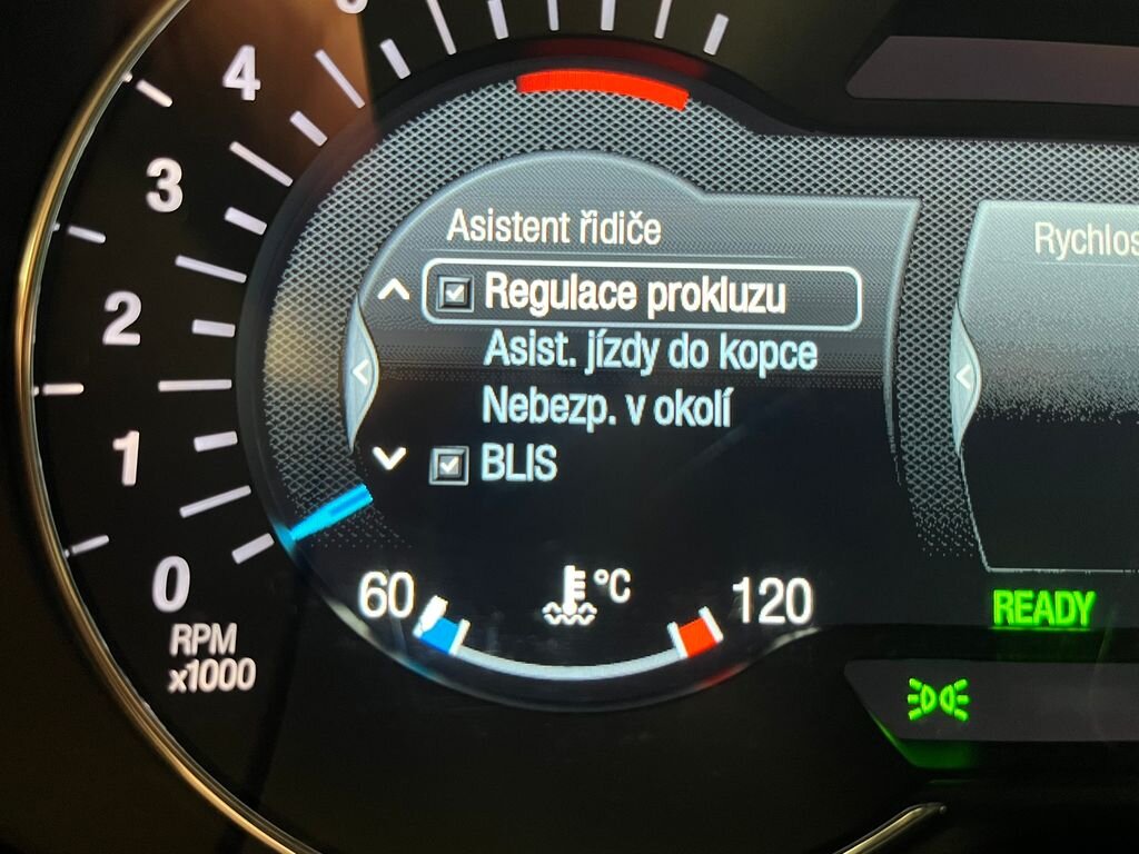 Ford S-MAX MPV 2,5 l 140 kw