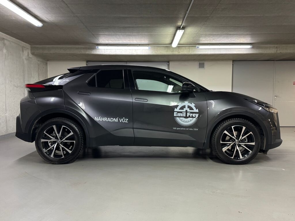 Toyota C-HR SUV 1,8 l 72 kw