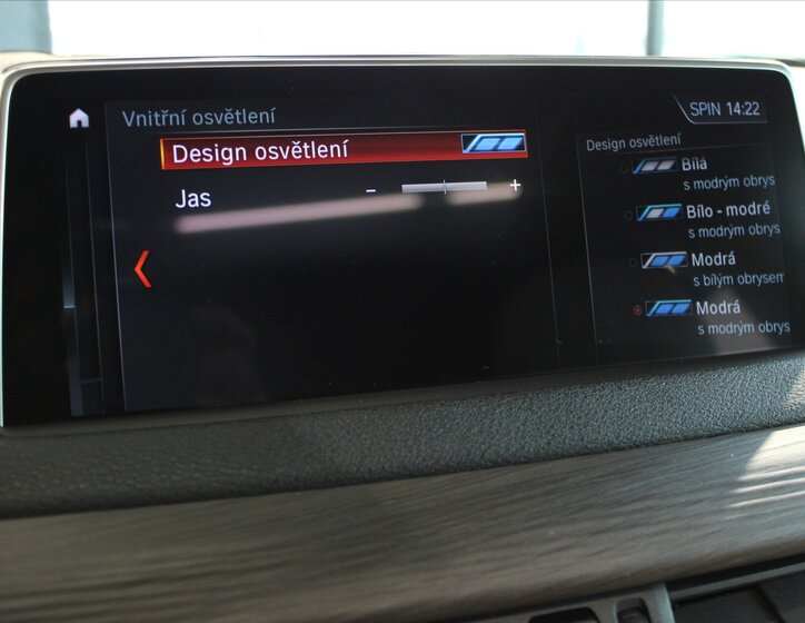 BMW X5 SUV / Terénní 3,0 l 230 kw