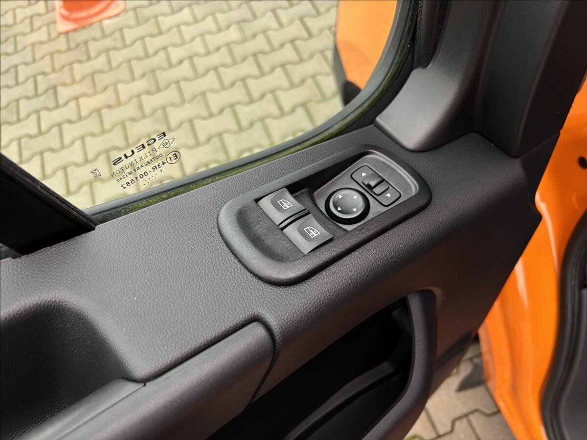 Opel Movano Valník 2,3 l 110 kw