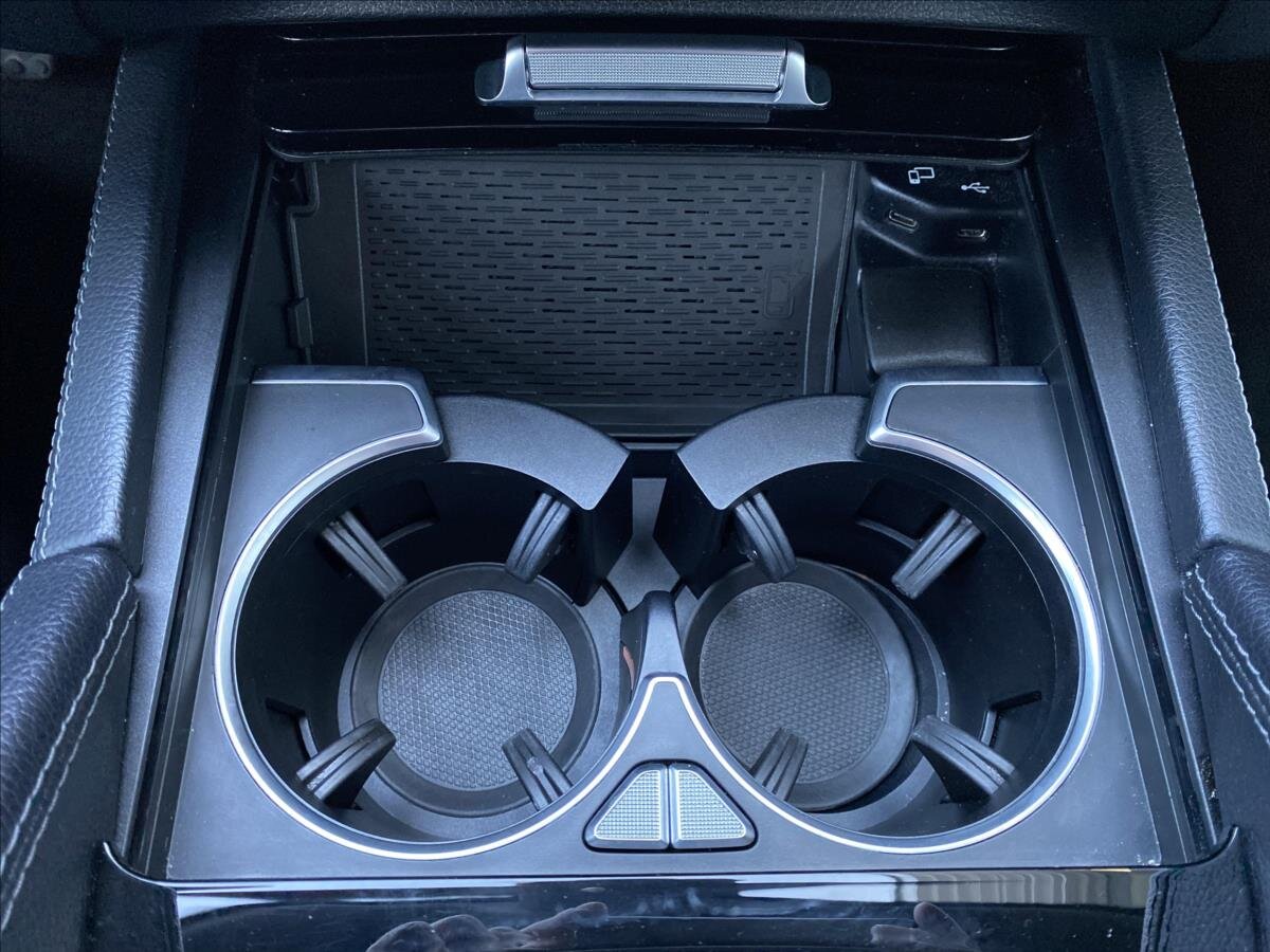 Mercedes-Benz GLE SUV / Terénní 2,0 l 143 kw