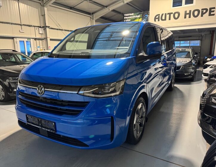 Volkswagen Caravelle 9