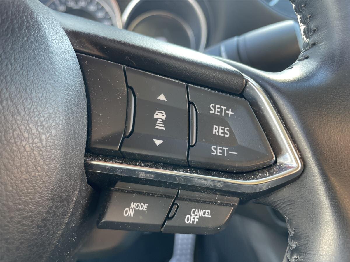 Mazda 6 Sedan / Limuzína 2,0 l 121 kw