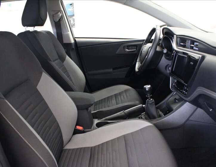 Toyota Auris Hatchback 1,2 l 85 kw