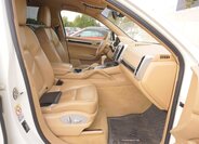 Porsche Cayenne SUV 3,0 l 176 kw