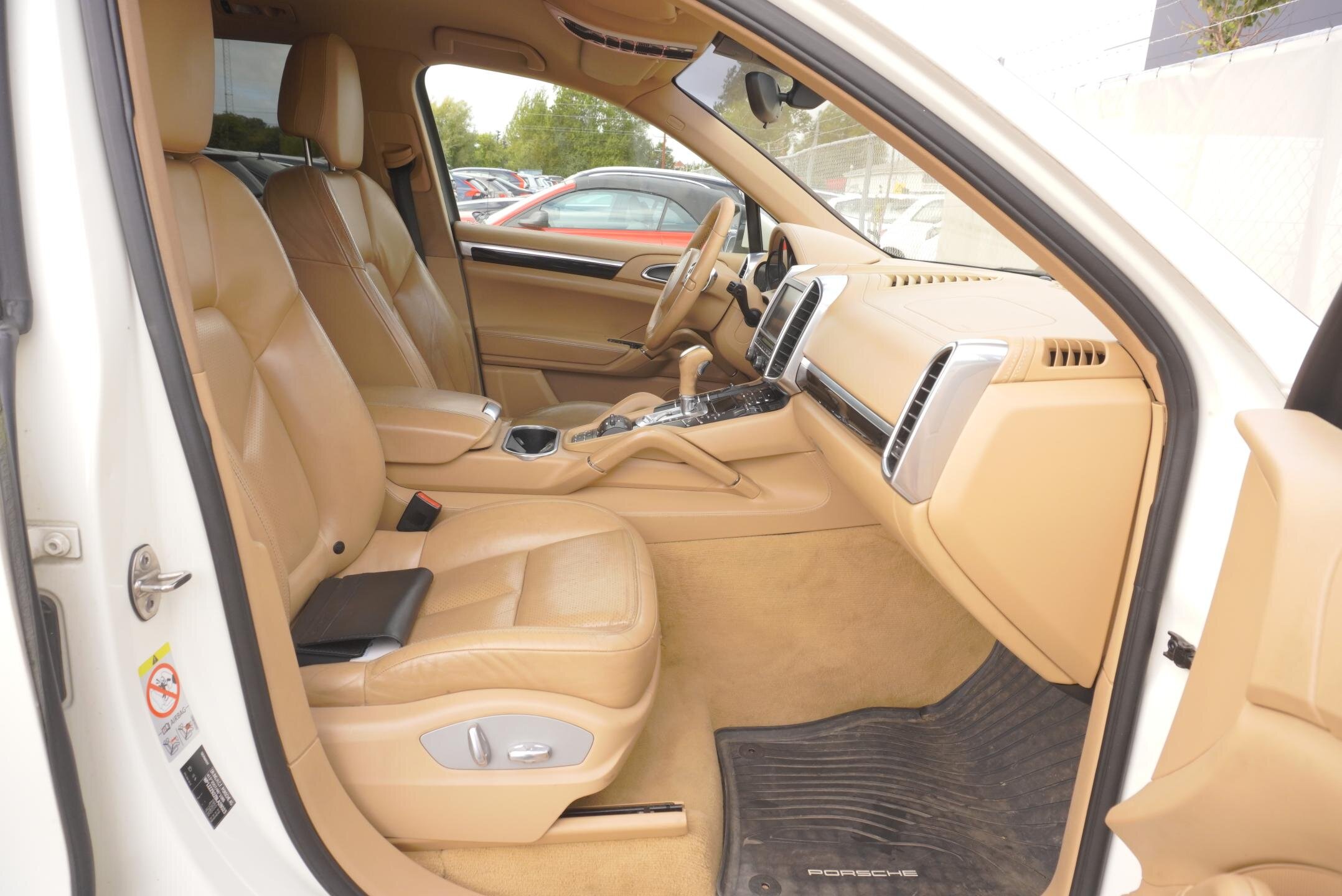 Porsche Cayenne SUV 3,0 l 176 kw