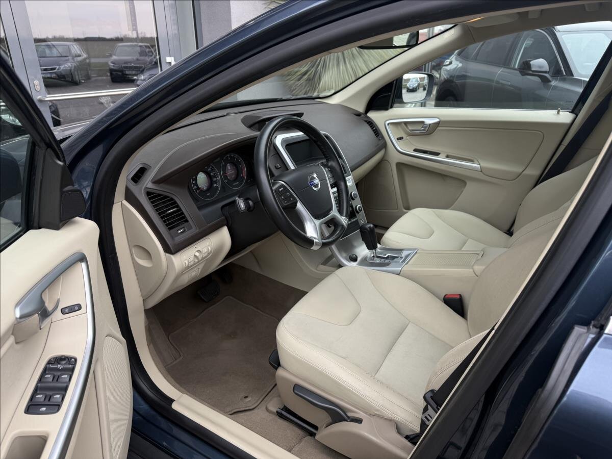 Volvo XC60 Kombi 2,4 l 129 kw