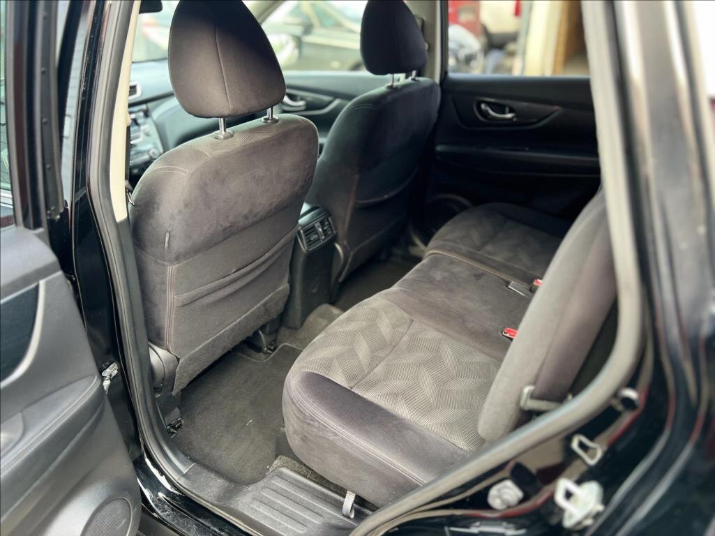 Nissan X-Trail SUV 1,6 l 96 kw