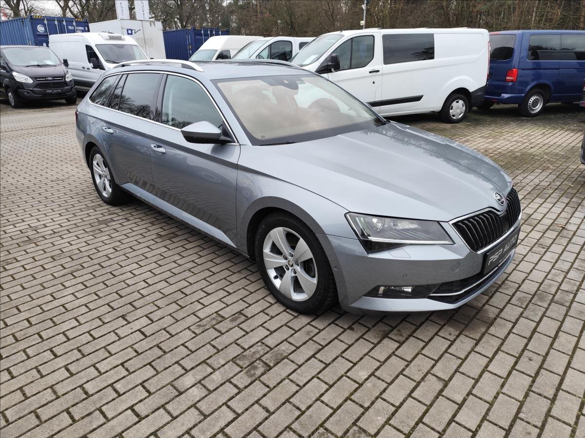 Škoda Superb Kombi 2,0 l 140 kw