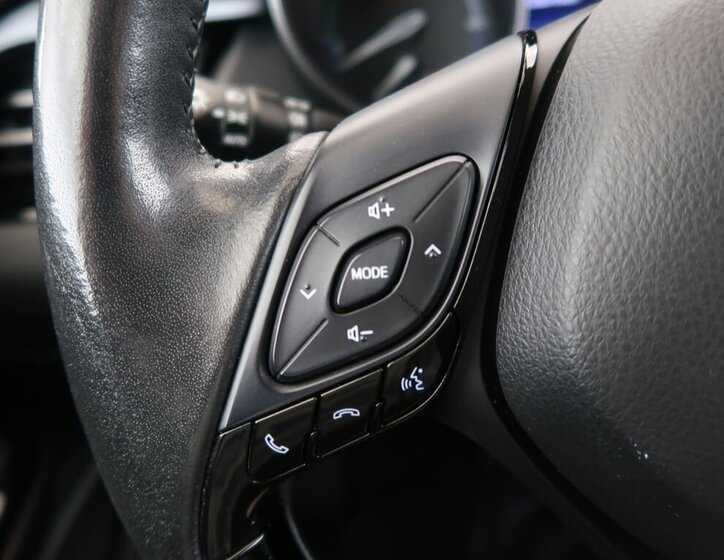 Toyota C-HR Hatchback 2,0 l 112 kw