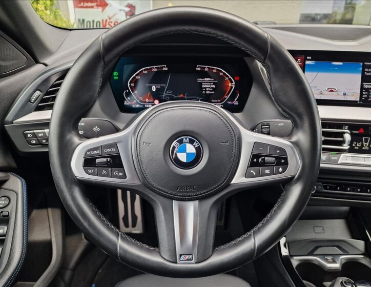 BMW Řada 2 21