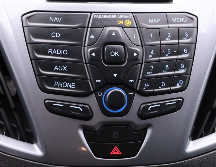 Ford Tourneo Custom MPV 2,2 l 114 kw