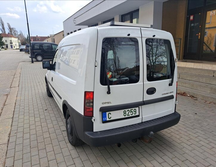 Opel Combo Skříň 1,2 l 55 kw