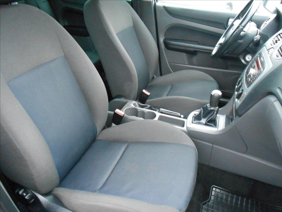 Ford Focus Kombi 1,6 l 74 kw