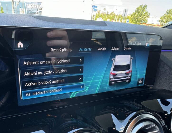 Mercedes-Benz GLA SUV / Terénní 2,0 l 165 kw