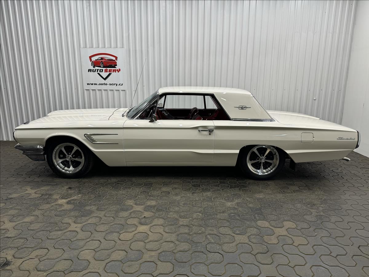 Ford Thunderbird