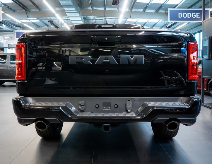Dodge RAM 4