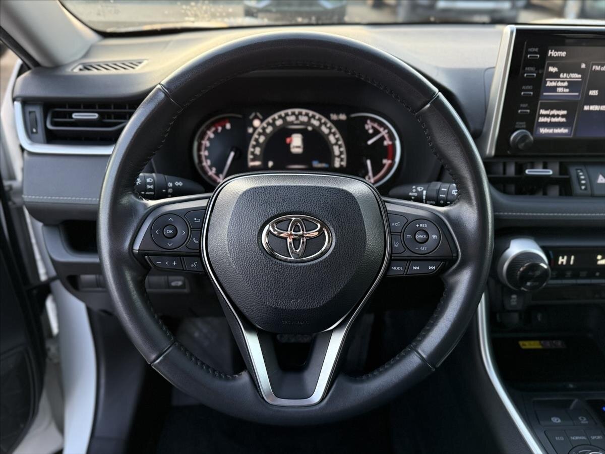 Toyota RAV4 Kombi 2,0 l 129 kw