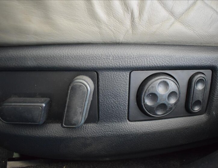 Audi S8 Sedan 4,2 l 265 kw