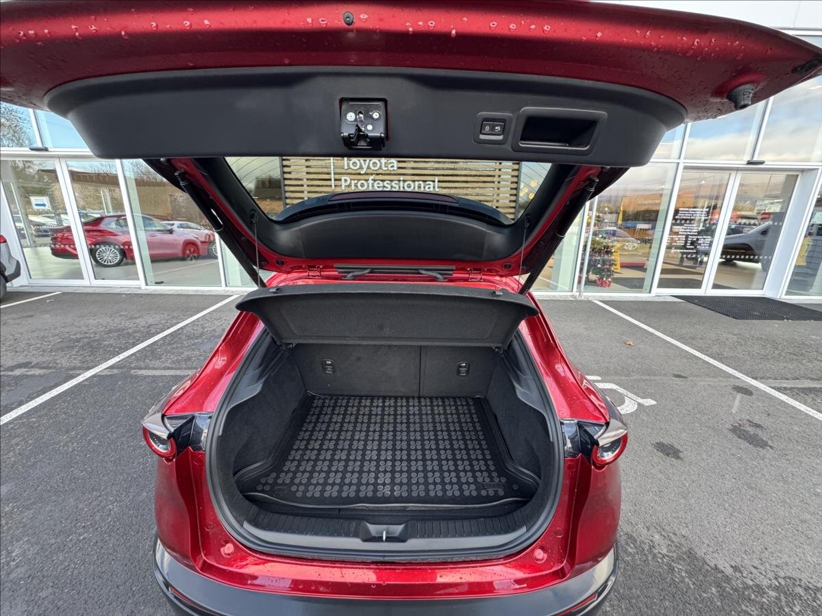 Mazda CX-30 SUV / Terénní 2,0 l 132 kw