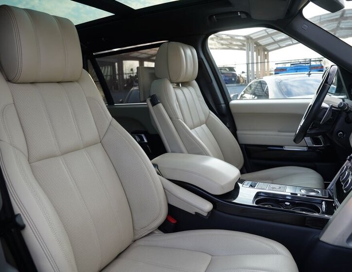 Land Rover Range Rover SUV / Terénní 4,4 l 250 kw