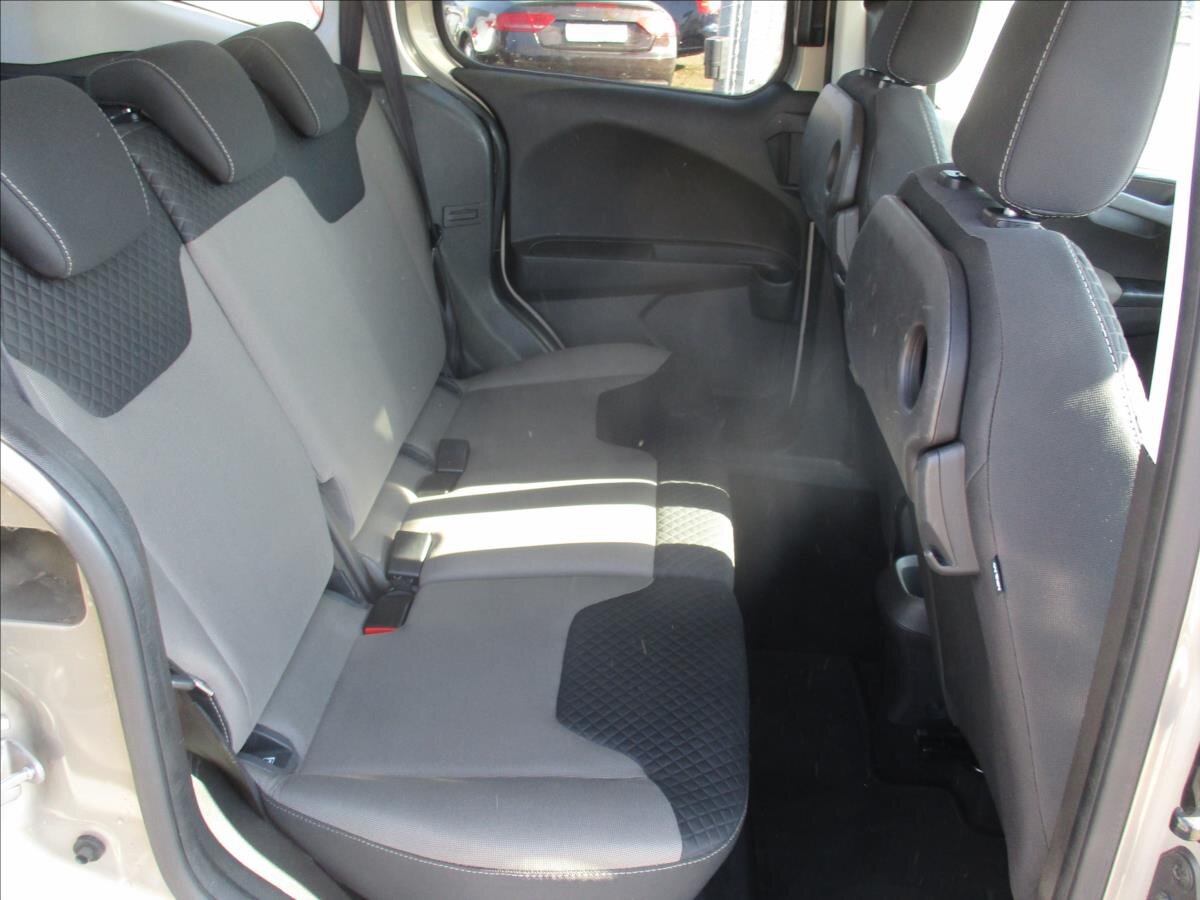 Ford Tourneo Courier