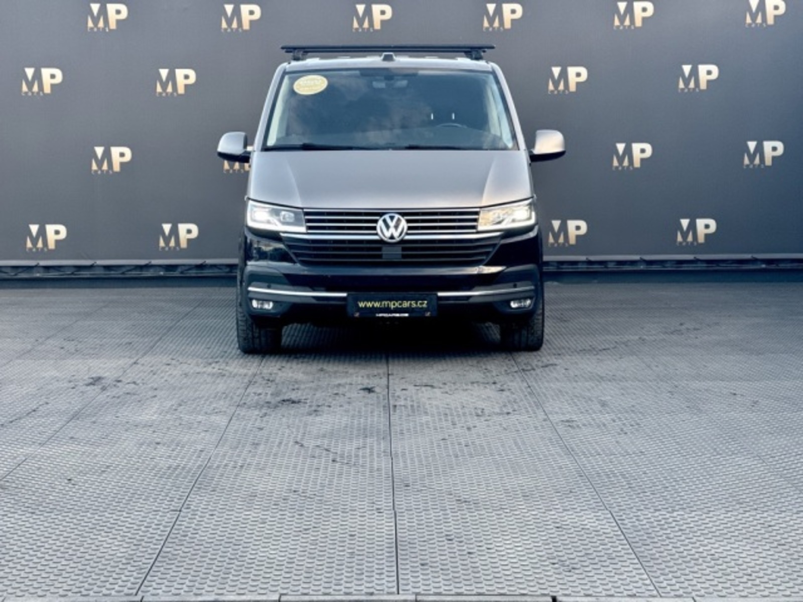 Volkswagen Multivan 2