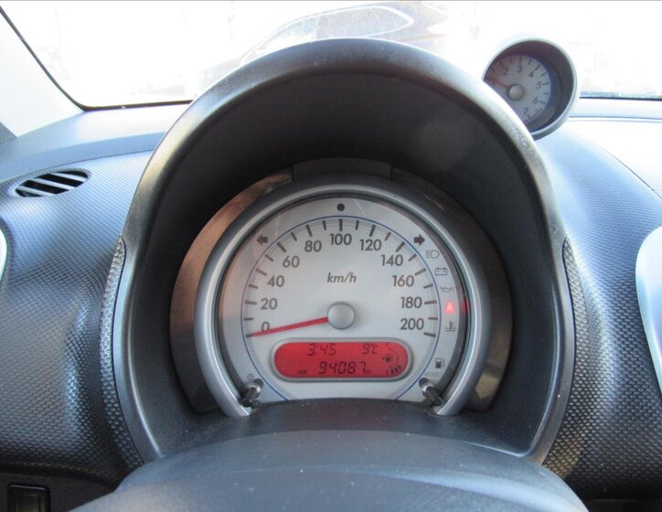 Suzuki Splash Hatchback 996,0 48 kw