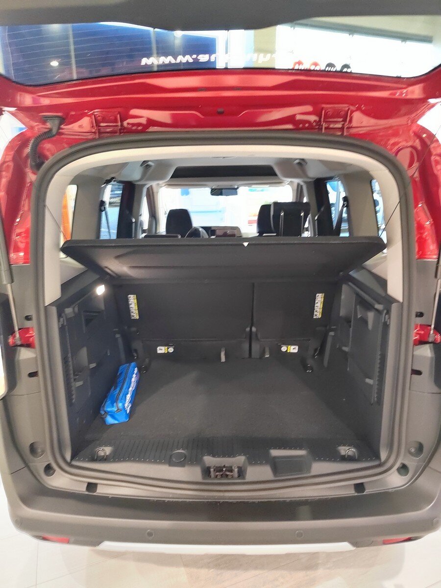 Ford Tourneo Courier MPV 998,0 92 kw