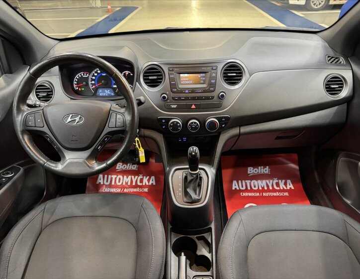 Hyundai i10 Hatchback 1,2 l 64 kw