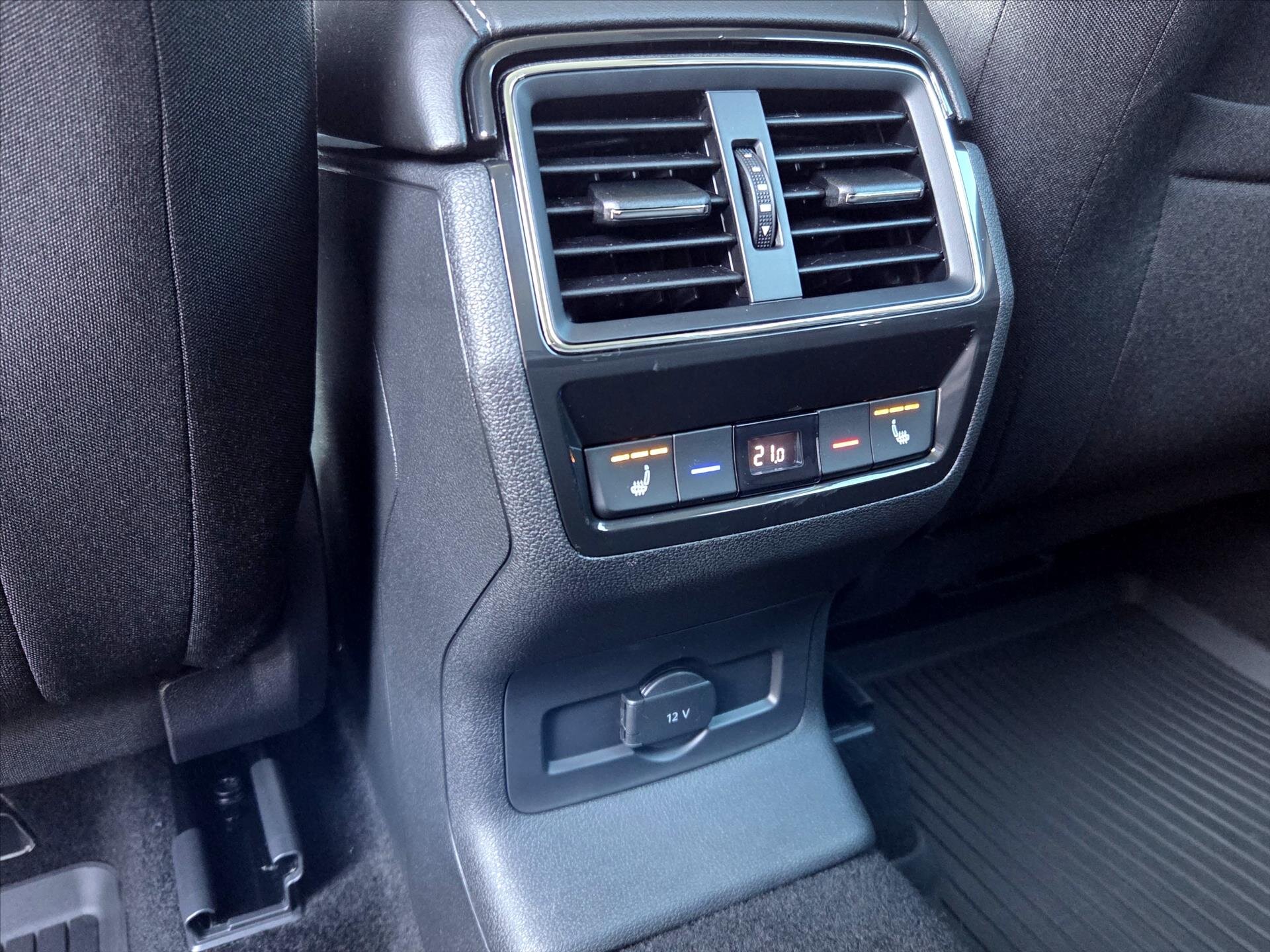 Škoda Karoq SUV 1,5 l 110 kw