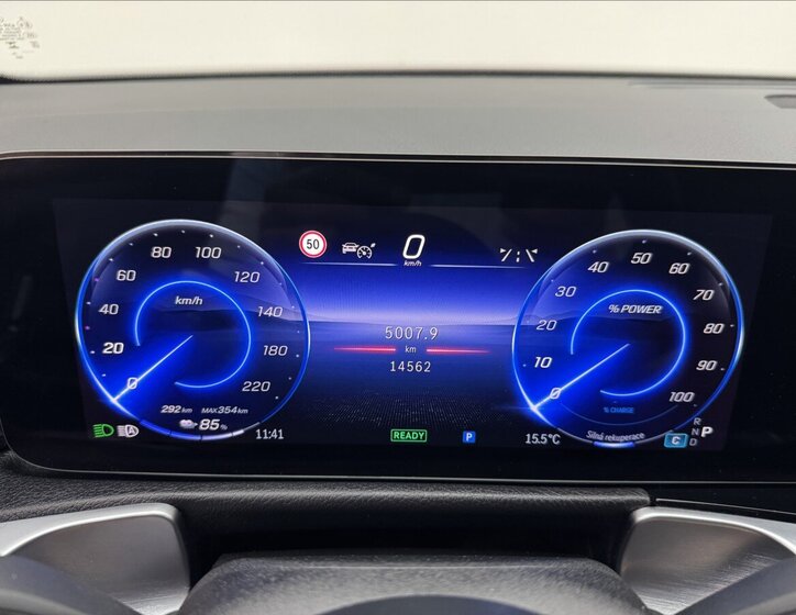 Mercedes-Benz EQB SUV / Terénní 0,0 168 kw