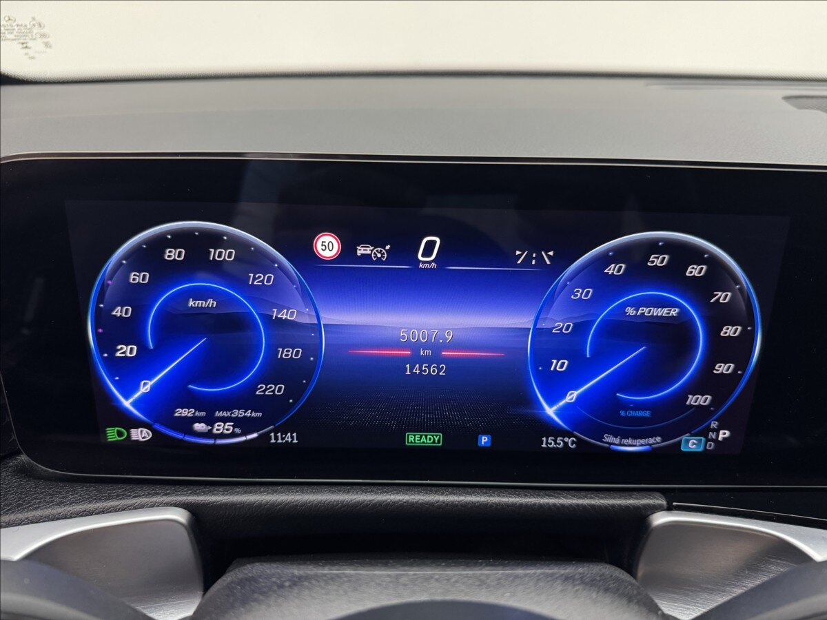 Mercedes-Benz EQB SUV / Terénní 0,0 168 kw
