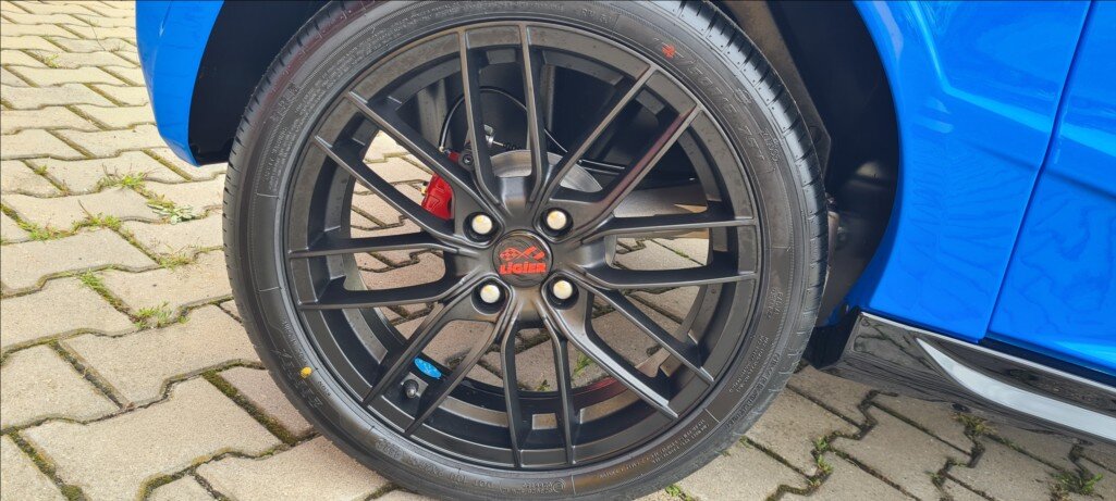 Ligier JS 50 Hatchback 499,0 6 kw