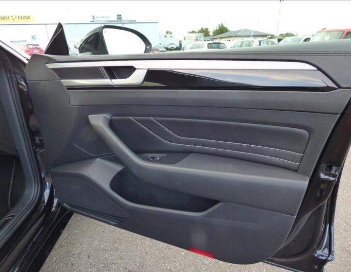 Volkswagen Arteon 72