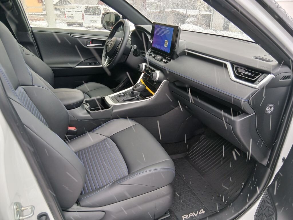 Toyota RAV4 SUV 2,5 l 131 kw