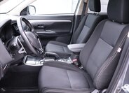 Mitsubishi Outlander SUV / Terénní 2,0 l 110 kw