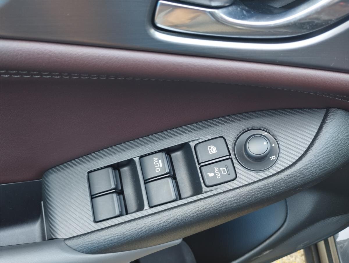 Mazda CX-3 SUV / Terénní 2,0 l 110 kw