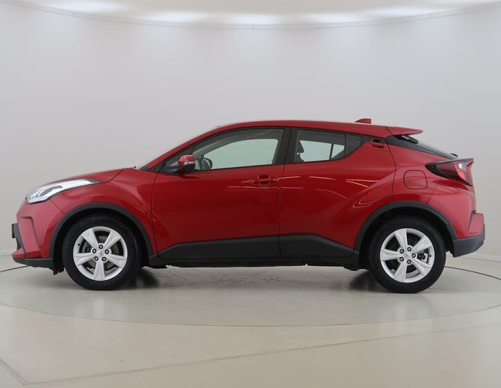 Toyota C-HR SUV / Terénní 1,8 l 72 kw
