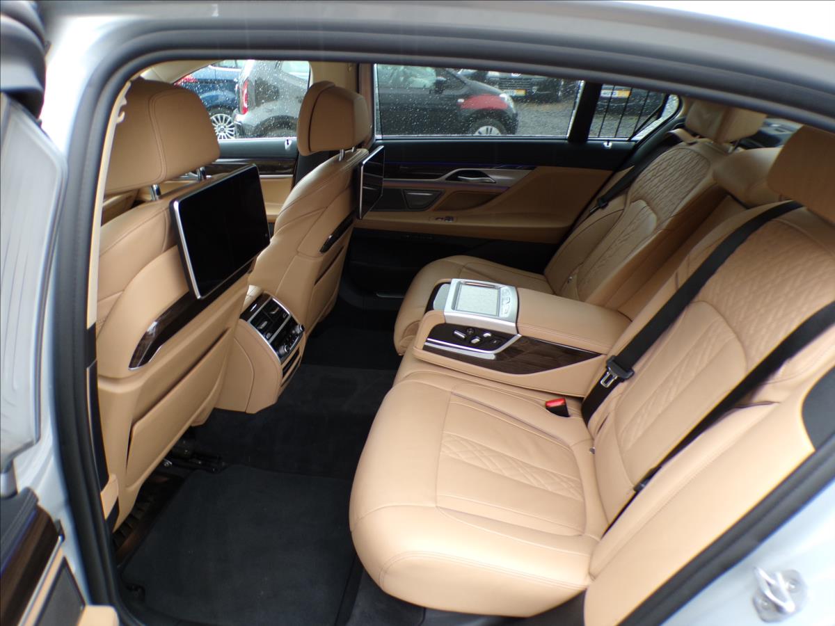 BMW Řada 7