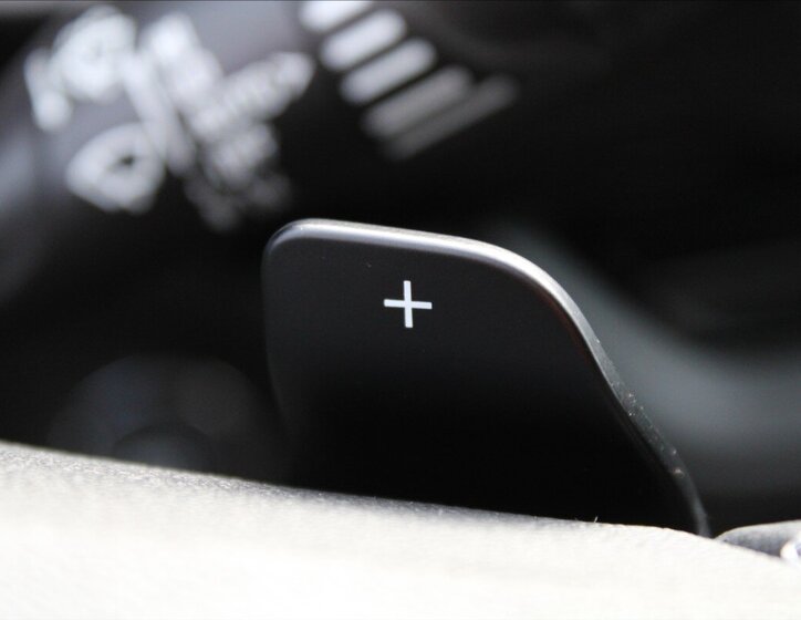 Opel Grandland SUV 1,2 l 96 kw