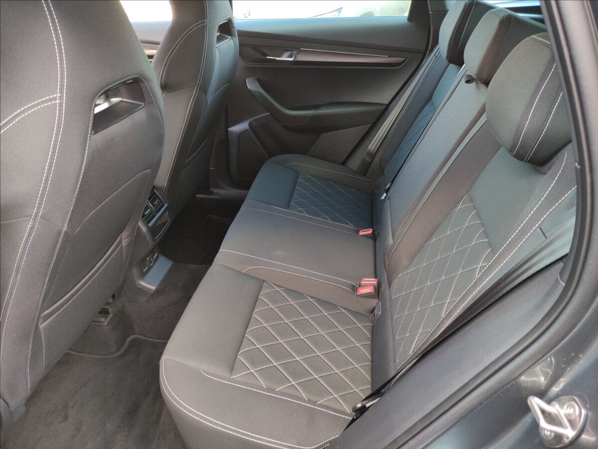 Škoda Karoq SUV / Terénní 1,5 l 110 kw