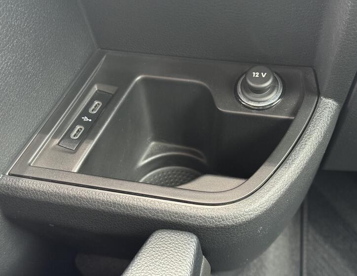 Volkswagen Multivan 37