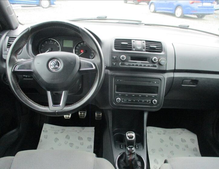 Škoda Fabia 16