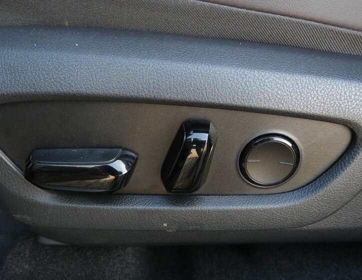 Lexus RX 350h SUV / Terénní 2,5 l 140 kw